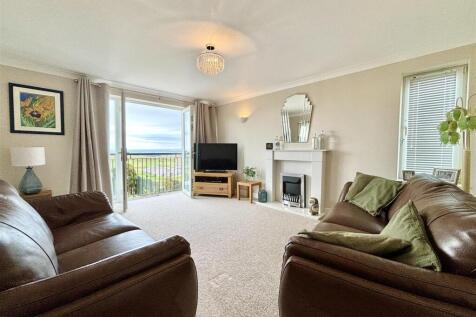 Long Lane, Bradford BD13 4 bed detached house for sale