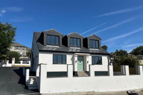 Thornton Road, Bradford BD13 6 bed detached bungalow for sale