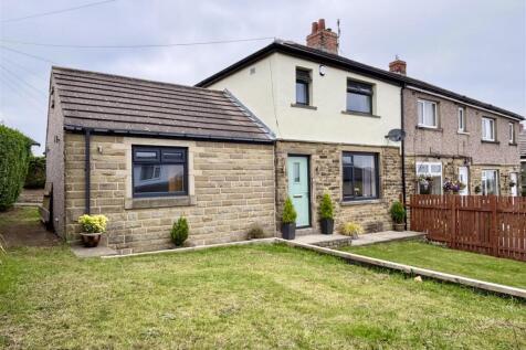 Westminster Crescent, Bradford BD14 3 bed townhouse for sale