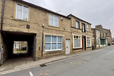 Market Street, Bradford BD13 2 bed terraced house for sale