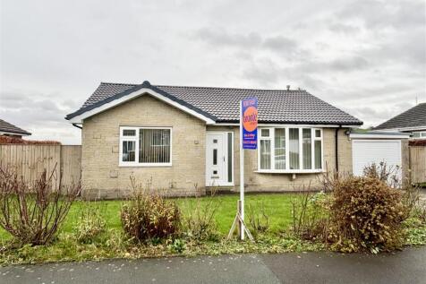 Thorpe Road, Bradford BD13 2 bed detached bungalow for sale