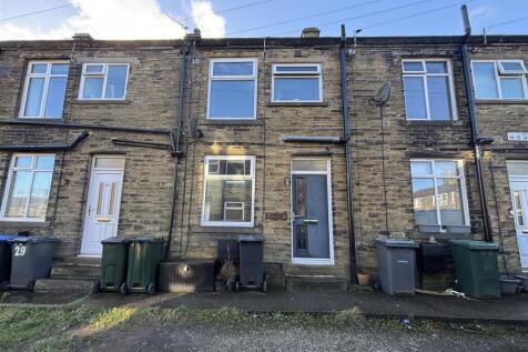 West End, Bradford BD13 2 bed terraced house for sale