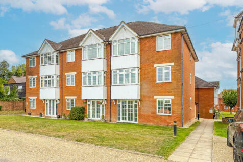 Hillside, Heath Road, Newmarket, Suffolk 2 bed apartment for sale