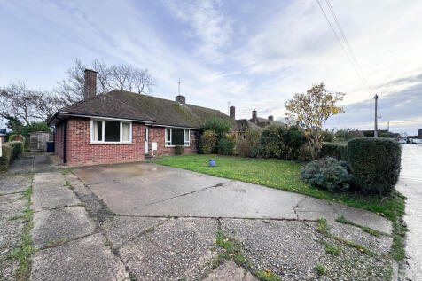 2 bedroom semi-detached bungalow for sale