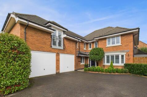 Millias Close, Brough 5 bed detached house for sale