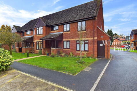 Parkside Court, Diss 2 bed flat for sale