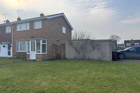 3 bedroom end of terrace house for sale