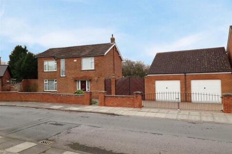 Lealholme Grove, Fairfield, TS19 7AS 4 bed detached house for sale