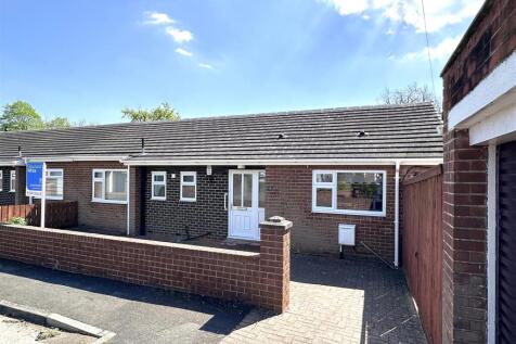 2 bedroom semi-detached bungalow for sale