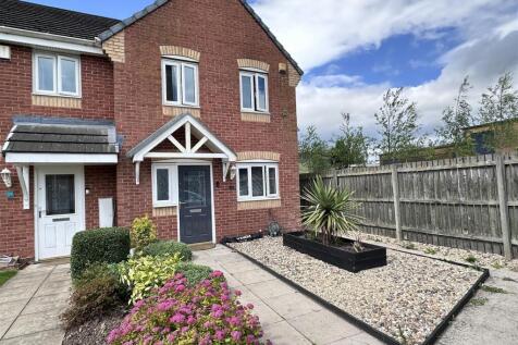 3 bedroom end of terrace house for sale