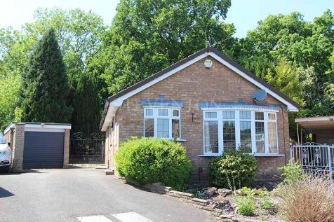 Denham Gardens, Castlecroft... 2 bed detached bungalow for sale