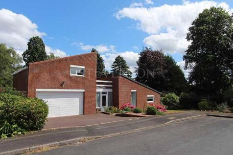 Perton Grove, Wightwick... 4 bed detached bungalow for sale