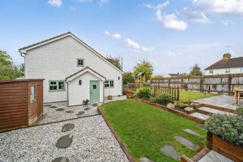 Bury Road, Shillington, Hitchin, SG5 3 bed semi