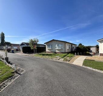 3 bedroom park home for sale
