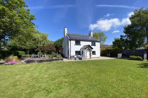 Ulnes Walton Lane, Leyland PR26 4 bed detached house for sale