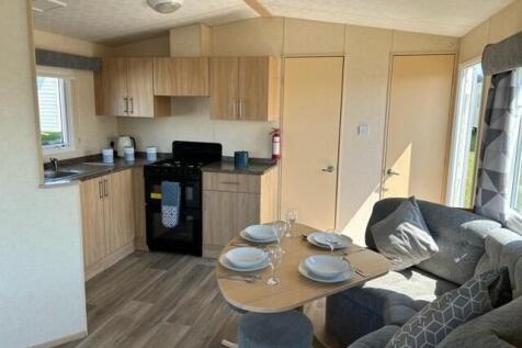 Manor Park Caravan Site, Manor Road... 2 bed static caravan for sale