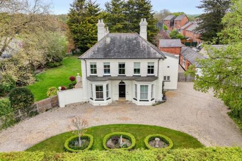 Norwich Road, Dereham, Norfolk, NR20 5 bed detached house for sale