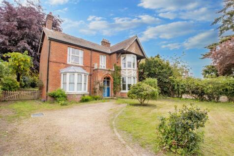Norwich Road, Fakenham 4 bed detached house for sale
