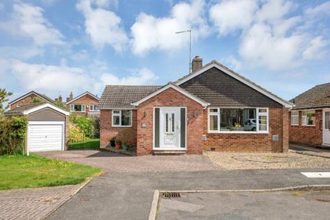 Heath Drive, Cottesmore 3 bed bungalow for sale