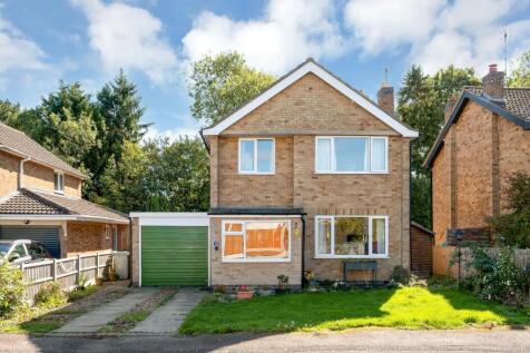 Fairfield Close, Langham 3 bed detached house for sale