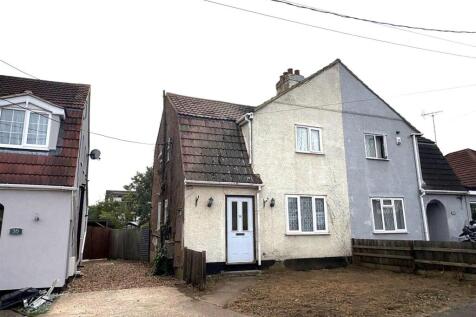 2 bedroom semi-detached house for sale