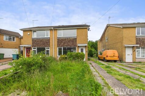 2 bedroom semi-detached house for sale