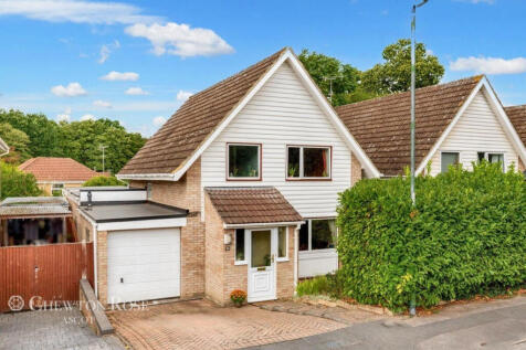 Sutherland Chase, ASCOT 4 bed detached house for sale