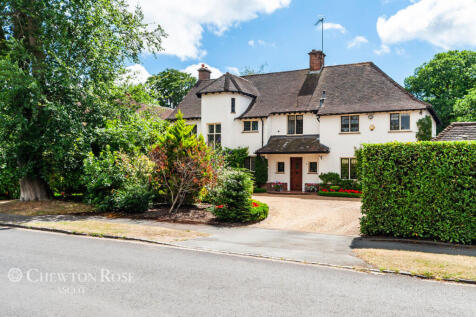 Dukes Wood Avenue, GERRARDS CROSS 6 bed detached house for sale