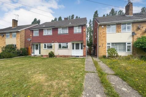 3 bedroom semi-detached house for sale