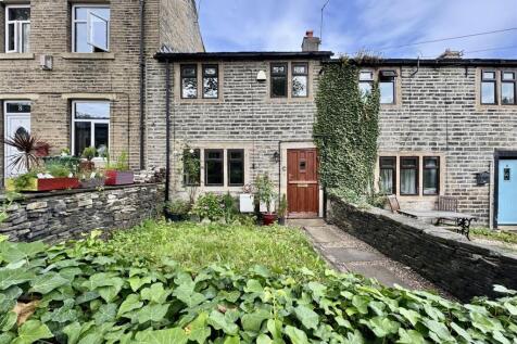 Roger Lane, Newsome, Huddersfield... 2 bed cottage for sale