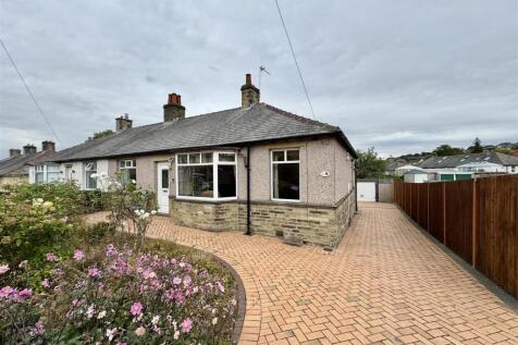 2 bedroom semi-detached bungalow for sale