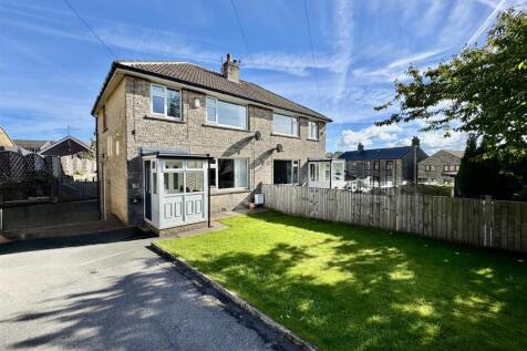 Slaithwaite Road, Meltham, HD9 5PW 3 bed semi