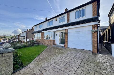 Greenside Avenue, Waterloo... 4 bed semi