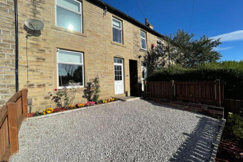 Dalton, Huddersfield 3 bed terraced house for sale