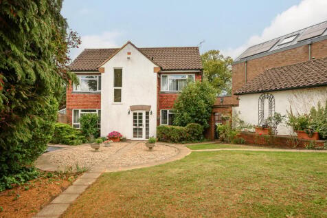 Lodge Close, Stoke D'abernon, Cobham... 5 bed detached house for sale