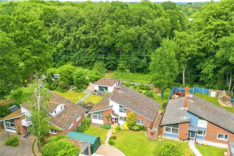 Conifer Close, Baughurst, Tadley... 5 bed detached house for sale