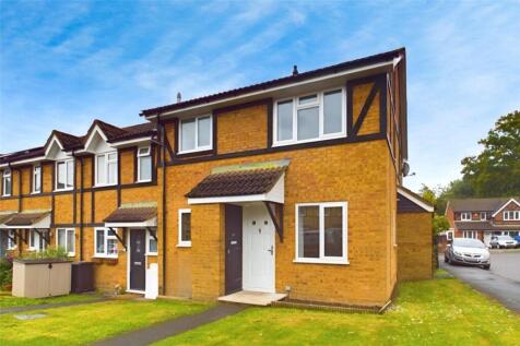 Warblington Close, Tadley, Hampshire... 1 bed terraced house for sale