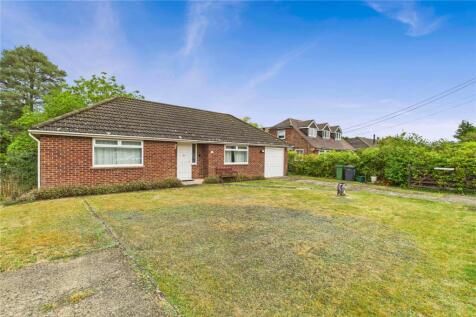 Pelican Road, Pamber Heath, Tadley... 3 bed bungalow for sale