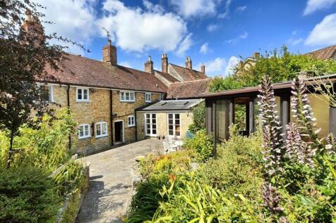 Newland, Sherborne 5 bed terraced house for sale