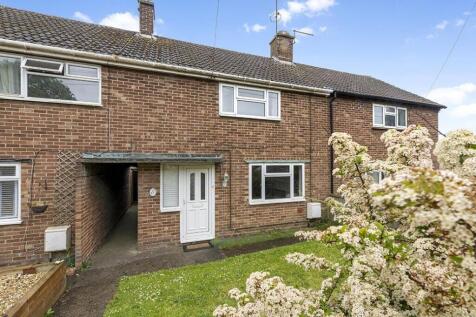 St. Aldhelms Road   Sherborne 2 bed terraced house for sale