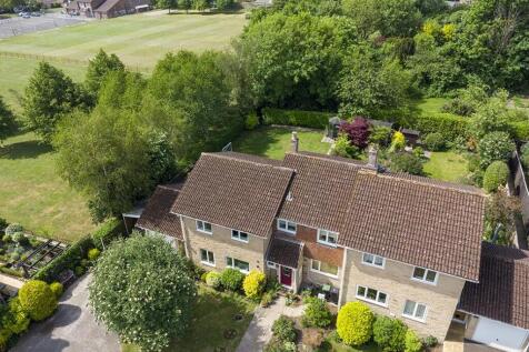 Hill House Close, Sherborne 3 bed end of terrace house for sale