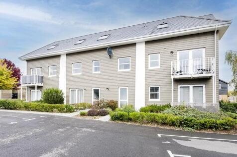 Cedar Park, Granville Way, Sherborne 2 bed flat for sale