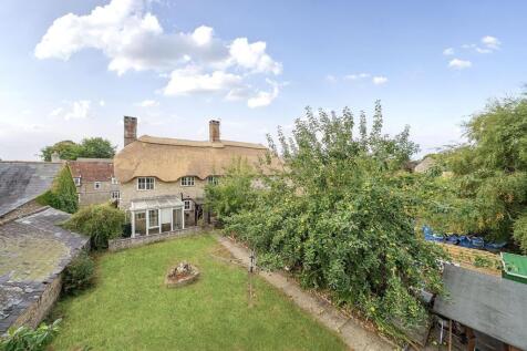 High Street, Yetminster, Sherborne 3 bed semi