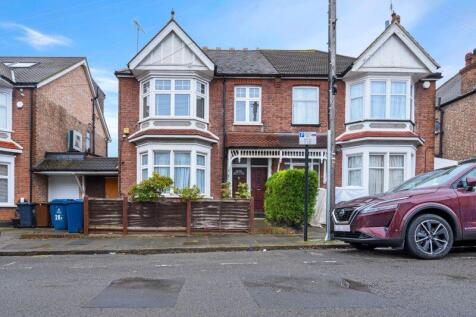 Surrey Road, Harrow 2 bed maisonette for sale