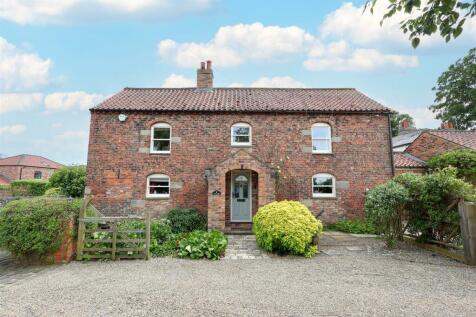 Littlethorpe, Ripon 3 bed barn conversion for sale