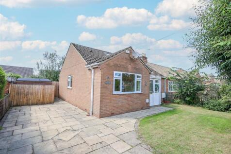 5 bedroom semi-detached bungalow for sale