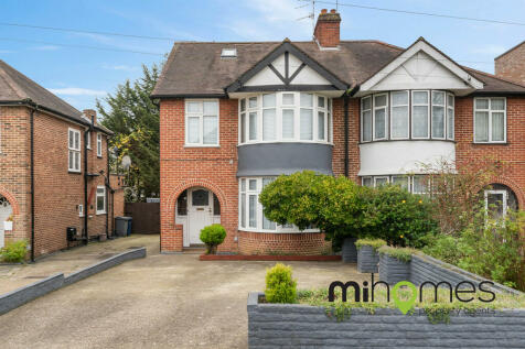 4 bedroom semi-detached house for sale