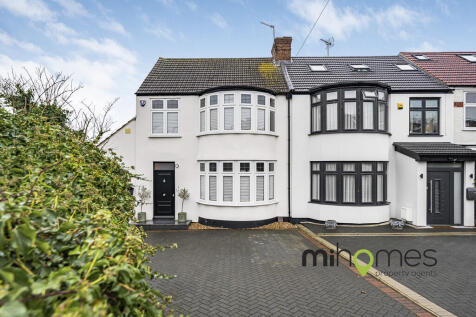 Windsor Drive, Barnet 3 bed end of terrace house for sale