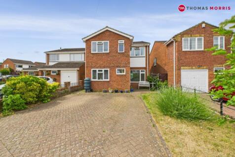 Beech Avenue, Bedfordshire SG18 4 bed detached house for sale