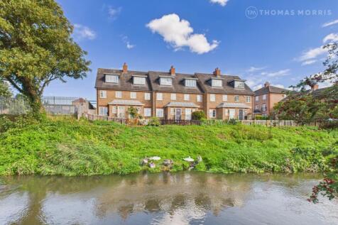 Ivel Bury, Bedfordshire SG18 3 bed terraced house for sale